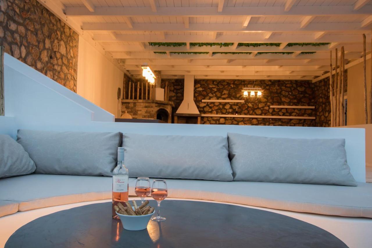 Theros Luxury Villas Damatria エクステリア 写真